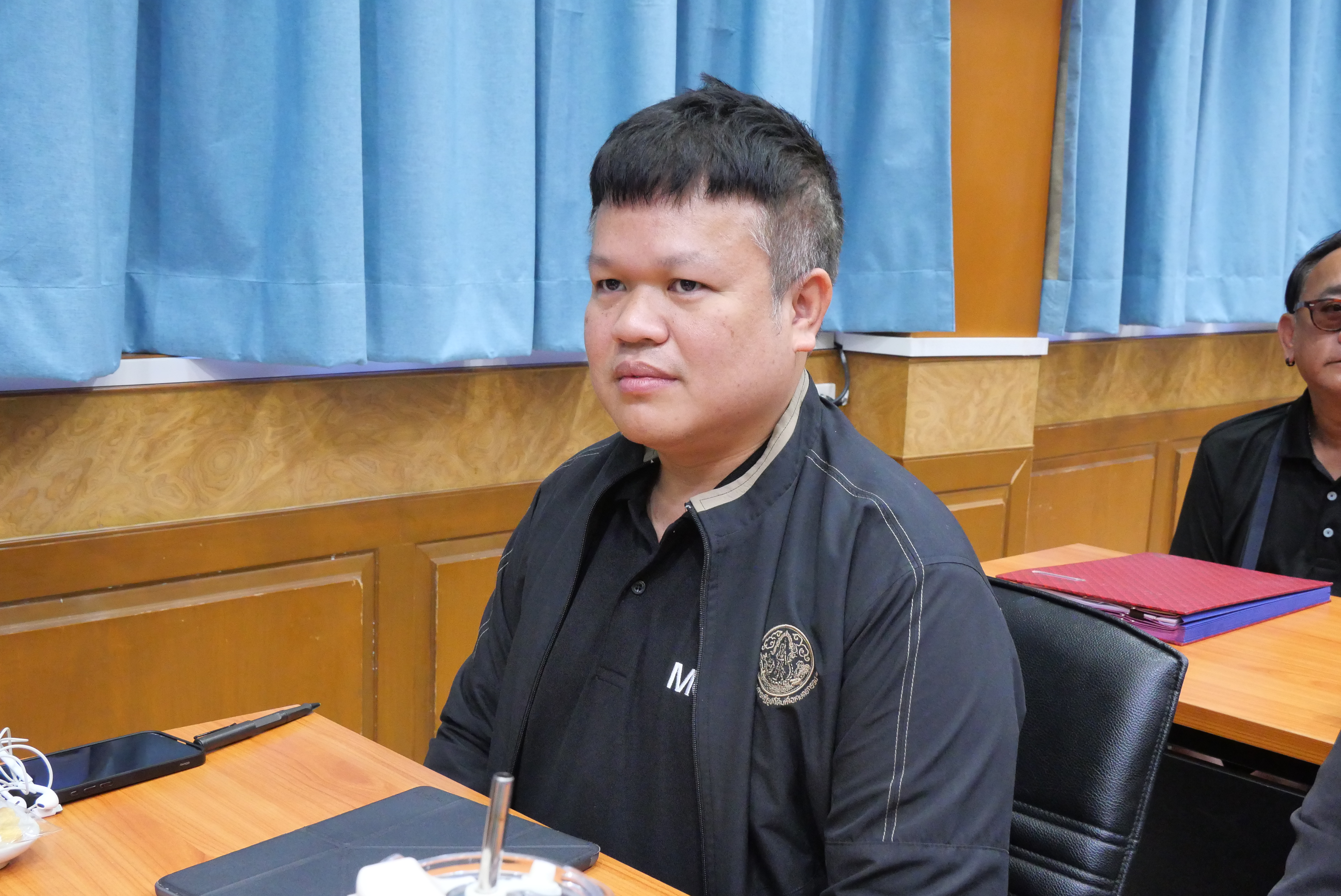 title - เลขาธิการ ส.ป.ก. เปิดการประชุม “สร้างความเข้าใจในการดำเนินโครงการและให้คำชี้แจงเกี่ยวกับการรวบรวม การเก็บข้อมูลเพื่อ ใช้ในการจัดทำแผนกำหนดตำแหน่ง เพื่อปรับปรุงการกำหนดตำแหน่งเป็นระดับสูงขึ้น ของ ส.ป.ก.”